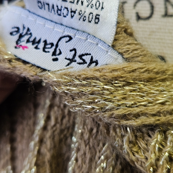 NWT JUST JAMIE SHIMMERING GOLD PONCHO SZ OS - Picture 6 of 7